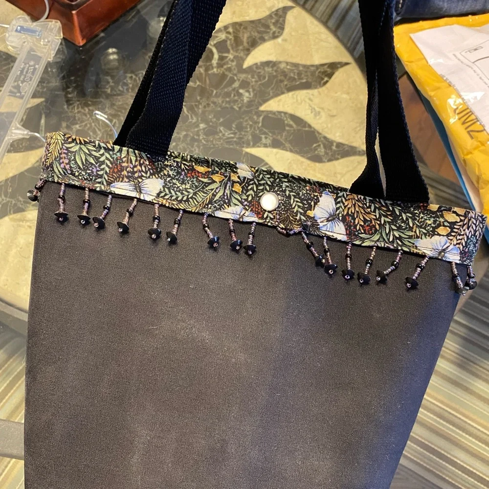 Initial KPA make up/tote bag 💗 super cute, snap closure